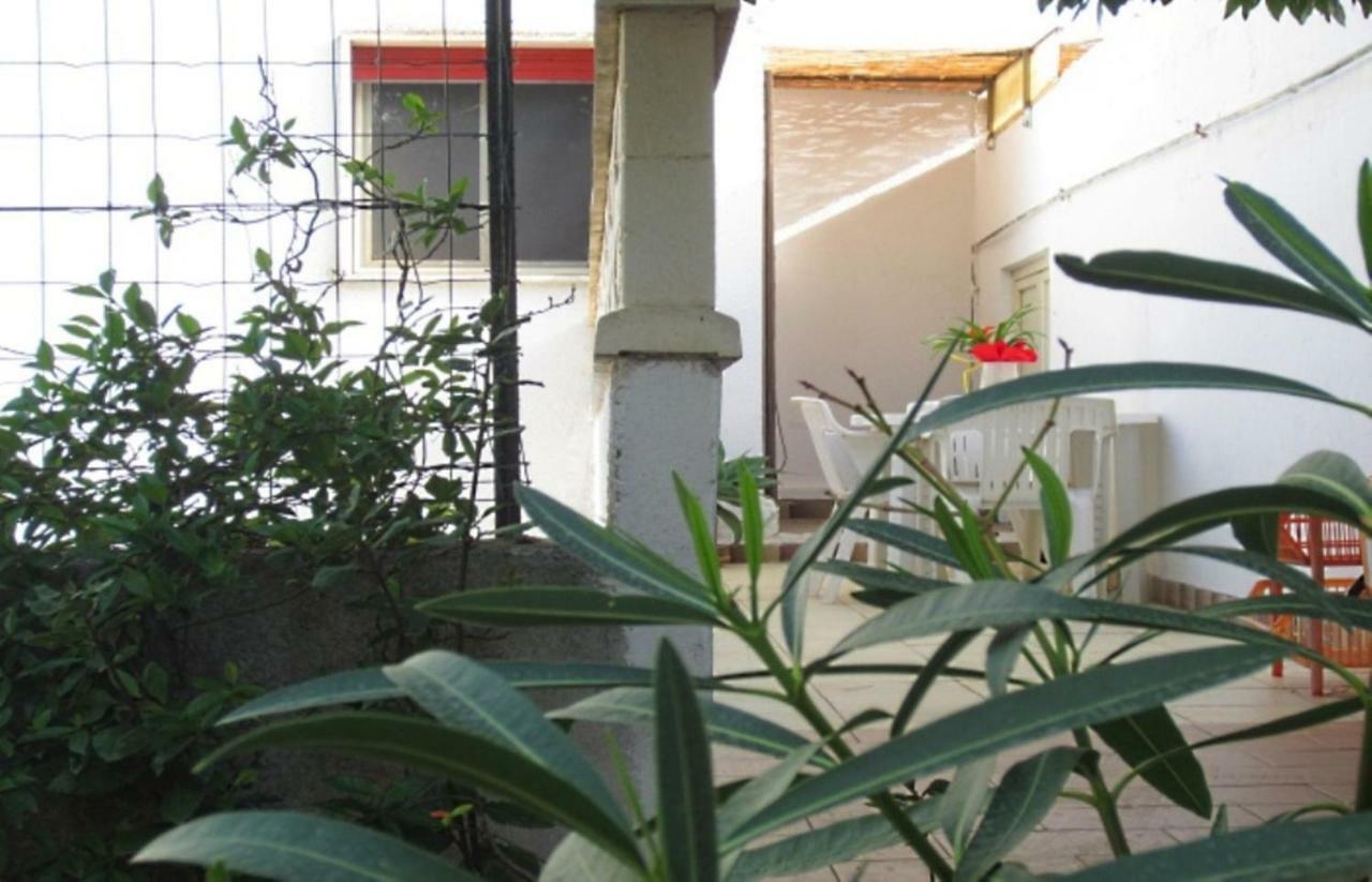 Bilocale Con Spazio Verde Santa Maria di Leuca Екстер'єр фото